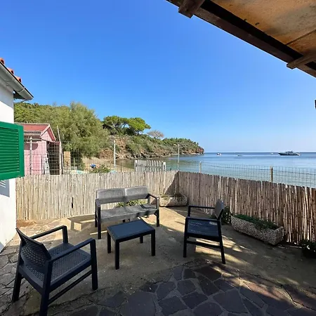 Casina Mare Sulla Capoliveri (Isola d'Elba)